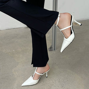 Drama Dealer Pointed Heels